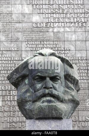 Karl Marx monument by Soviet sculptor Lev Kerbel in Chemnitz, Saxony, Germany. The head is 7m high, made of bronze and erected Stock Photo
