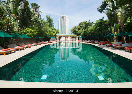 Luxury hotel swimming pool, Bangkok, Thailand Stock Photo