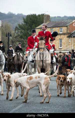 North Cotswold Hunt boxing day meet. Broadway, Worcestershire, England
