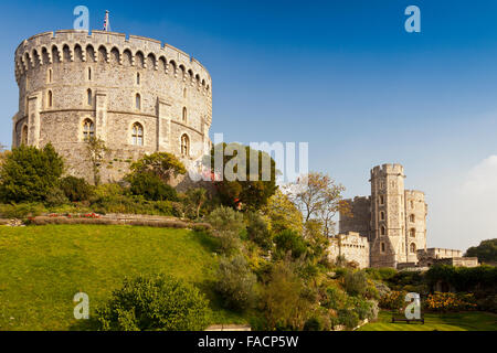 The garden below the Round (left) and King Edward III (right) Towers at Windsor Castle, Berkshire, England, UK Stock Photo