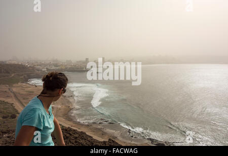 Las Palmas, Gran Canaria, Canary Islands, Spain. 27th December 2015. Spain Weather: View from mountain overlooking Las Palmas city as south/south easterly wind brings sand from the nearby African mainland, reducing visibilty in Las Palmas, the capital of Gran Canaria Credit:  Alan Dawson News/Alamy Live News Stock Photo