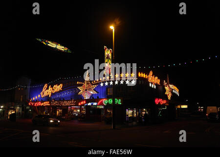 Lucky star casino and amusement arcade sign neon lights Blackpool ...