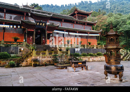 Emei Mountain, Sichuan province, China - The building of Fuhu Monastery, an famous nunnery in China. Stock Photo