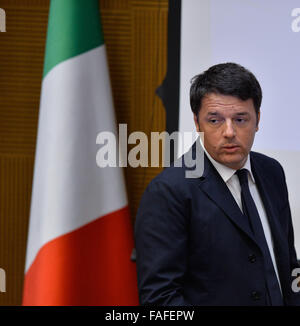 Rome, Italy. December 29, 2015. New Hall of the Palace of the parliamentary groups of the Chamber of Deputies , the conference of the year-end 2015 of the Prime Minister Matteo Renzi, In the photo: Matteo Renzi. Credit:  Silvia Lore/Alamy Live News Stock Photo