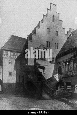 Ferienfahrt durch fränkische Städte in den 1920er Jahren, hier: Deutschordenshaus in Heilbronn Stock Photo