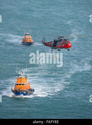 Royal Navy 771 Squadron final exercise with the RNLI Stock Photo