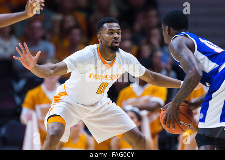 Knoxville, Tennessee, USA. 29th Dec, 2015. Kevin Punter #0 of the Tennessee Volunteers defends during the NCAA basketball game between the University of Tennessee Volunteers and the Tennessee State University Tigers at Thompson Boling Arena in Knoxville TN  Credit:  Tim Gangloff/Cal Sport Media/Alamy Live News Stock Photo