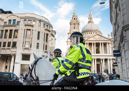 Mounted Police in front of St. Paul's Cathedral in London, England, UK Stock Photo