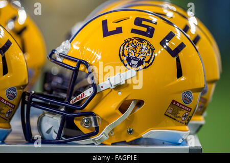 Houston, Texas, USA. 29th Dec, 2015. An LSU Tigers helmet on the sideline during the 4th quarter of the Advocare Texas Bowl NCAA football game between the LSU Tigers and the Texas Tech Red Raiders at NRG Stadium in Houston, TX on December 29th, 2015. Credit:  Trask Smith/ZUMA Wire/Alamy Live News Stock Photo