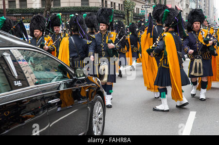 New York, United States. 30th Dec, 2015. Thousands of elected officials, police officers, and armed services personnel converged upon St. Patrick's Cathedral in Manhattan to pay final respects to Technical Sergeant Joseph Lemm, a 15-year veteran of the NYPD and active Air National Guardsman who died in Afghanistan in a suicide bombing on the 21st of December. Credit:  Albin Lohr-Jones/Pacific Press/Alamy Live News Stock Photo