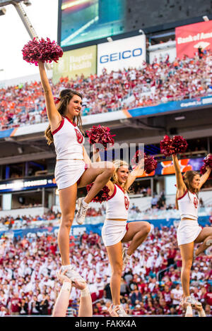 Miami Gardens, USA. 31st Dec, 2015. Oklahoma Sooners cheerleaders during the 2015 Capital One Orange Bowl between Oklahoma. and Clemson on Thursday, December 31, 2015 at Sun Life Stadium in Miami Gardens, Florida  Credit:  David Grooms/Cal Sport Media/Alamy Live News Stock Photo