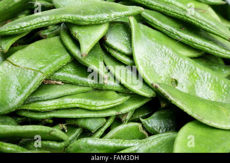 Flat green beans Stock Photo - Alamy