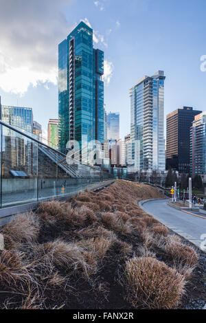 Winter scene along the Coal Harbour waterfront in Vancouver Stock Photo