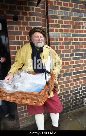 Bankside, London, UK. 3rd January 2016. Twelfth Night is an annual seasonal celebration held in the Bankside Stock Photo