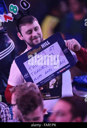 Alexandra Palace, London, UK. 03rd Jan, 2016. William Hill PDC World Darts Championship. A Thank you note for Mum at the World Darts Credit:  Action Plus Sports/Alamy Live News Stock Photo