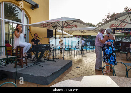 Madeira - evening dancing at the Pestana Miramar hotel Funchal Stock Photo