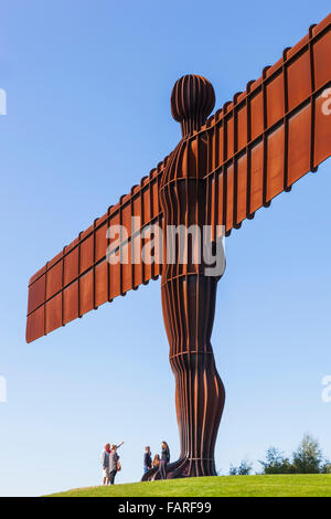 Angel of North sculpture, Gateshead, Tyne and Wear, England Stock Photo ...