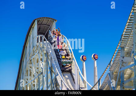 Luna Park amusement funfair and rides at Milsons Point ...