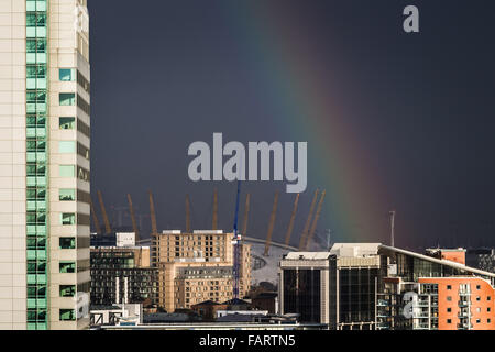 London, UK. 4th January, 2016. UK Weather: Rainbow breaks over London after brief rainstorm Credit:  Guy Corbishley/Alamy Live News Stock Photo