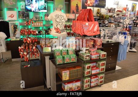 A boutique supermarket hi-res stock photography and images - Alamy