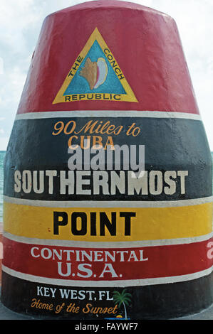 United States of America, Florida: the southernmost point buoy at Key West indicating the 90 miles distance from Cuba Stock Photo