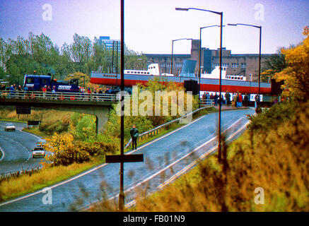 Parsons Turbinia move to Discovery Museum 1995 Stock Photo