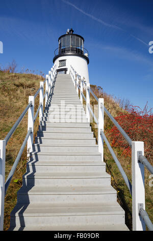 Owls Head Light, established in 1825, at the entrance of Rockland Harbor in the town of Owls Head, Maine. Stock Photo