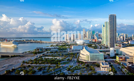 Elevated view over Biscayne Boulevard and the skyline of Miami, Florida, USA Stock Photo