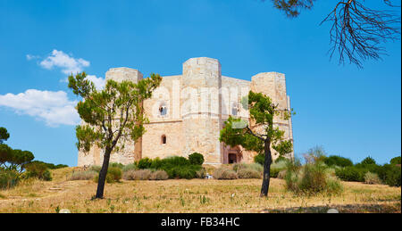 13th century Castel del Monte (Castle of the Mountain), Andria, Apulia, Italy, Europe Stock Photo