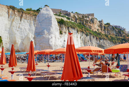 Pizzomunno a 25 metre high limestone monolith, Scialara beach, Vieste, Gargano Promontory, Foggia Province, Puglia, Italy, Europe Stock Photo