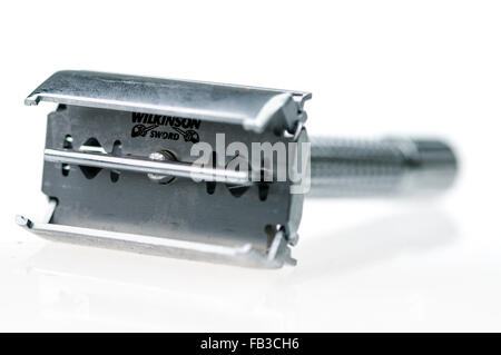 Cutting edge razor blade hi-res stock photography and images - Alamy