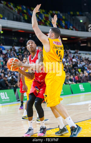 London, UK. 8th January 2016. Leicester's Andrew 'Drew' Sullivan (8), a former London Lions player, on the attack against Jamal Williams (14) from the Lions during the London Lions vs. Leicester Riders BBL Trophy game at the Copper Box Arena in the Olympic Park. Leicester Riders win 71-50 Credit:  Imageplotter News and Sports/Alamy Live News Stock Photo