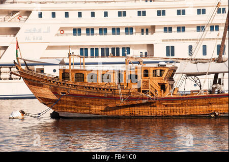 sultan von oman yacht