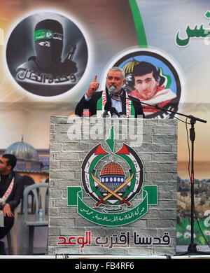 Palestine. 09th Jan, 2016. Hamas leader Ismail Haniyeh of Hamas during the festival in Khan Younis in the southern Gaza Strip. The march organized by Hamas, held to honor the families of Hamas dead fighters, and released in exchange for more than 1,000 Palestinians held in Israeli prisons. © Ramadan El-Agha/Pacific Press/Alamy Live News Stock Photo