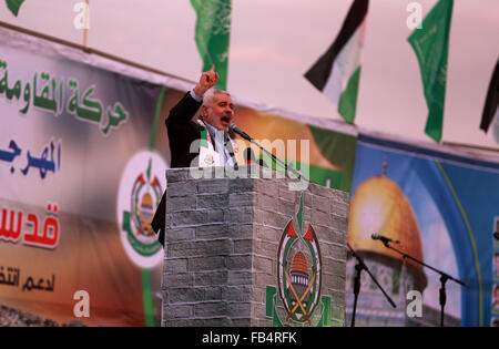 Palestine. 09th Jan, 2016. Hamas leader Ismail Haniyeh of Hamas during the festival in Khan Younis in the southern Gaza Strip. The march organized by Hamas, held to honor the families of Hamas dead fighters, and released in exchange for more than 1,000 Palestinians held in Israeli prisons. © Ramadan El-Agha/Pacific Press/Alamy Live News Stock Photo