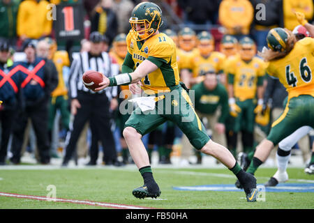 Frisco, Texas, USA. 9th Jan, 2016. North Dakota State Bison quarterback Carson Wentz (11) during the first half of the 2016 NCAA Division 1 Football Championship game between the Jacksonville State Gamecocks and the North Dakota State Bison at Toyota Stadium, in Frisco, Texas. Shane Roper/CSM/Alamy Live News Stock Photo