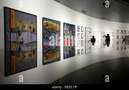 Nanjing, China's Jiangsu Province. 10th Jan, 2016. People view artworks from university students during an art and design show in Nanjing, capital of east China's Jiangsu Province, Jan. 10, 2016. © Wang Xin/Xinhua/Alamy Live News Stock Photo