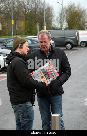 Jeremy Clarkson filming at Reading Service Station, England, on 24th November 2015, for his new Amazon Prime show. Stock Photo