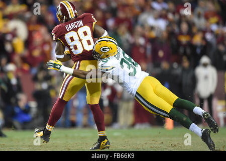 Landover, MD, USA. 10th Jan, 2016. Green Bay Packers cornerback LaDarius Gunter (36) breaks up the pass to Washington Redskins wide receiver Pierre Garcon (88) during the NFC Wildcard matchup between the Green Bay Packers and the Washington Redskins at FedEx Field in Landover, MD. John Middlebrook/CSM/Alamy Live News Stock Photo