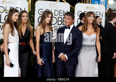 Beverly Hills, California, USA. 10th Jan, 2016. Sylvester Stallone (3rd R) accompanied by his wife Jennifer Flavin (2nd R) and daughters Scarlet Rose Stallone (L-R), Sophia Rose Stallone and Sistine Rose Stallone arrive for the 73rd Annual Golden Globe Awards at the Beverly Hilton Hotel in Beverly Hills, California, USA, 10 January 2016. Photo: Hubert Boesl/dpa - NO WIRE SERVICE - NO WIRE SERVICE -/dpa/Alamy Live News Stock Photo