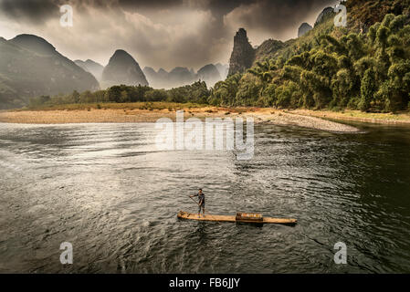 Fisherman on Li River, Guangxi, Guilin, China Stock Photo