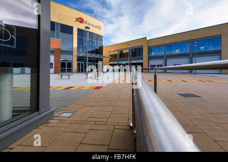 Cineworld Cinema and the new 'The Crescent' shopping centre in Hinckley Stock Photo