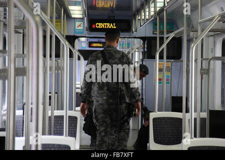 Rio de Janeiro, Brazil, 11th January 2016: BAC-Action Battalion with Dogs conducts training against terrorism for the Olympic Games Rio 2016. The BAC dogs are trained to identify weapons, drugs and explosives in different situations. BAC dogs trained at the Central do Brasil railway station Credit:  Luiz Souza/Alamy Live News Stock Photo