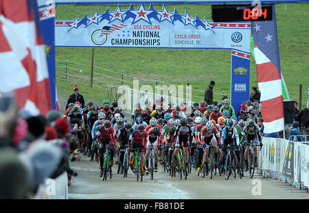 Asheville, North Carolina, USA. 10th Jan, 2016. Junior Men sprint from the starting during the USA Cycling Cyclo-Cross National Championships at the historic Biltmore Estate, Asheville, North Carolina. © csm/Alamy Live News Stock Photo