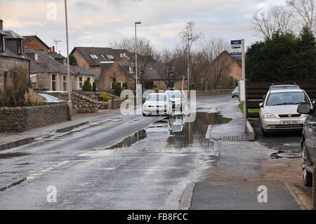 Kemnay, Aberdeenshire, Scotland, UK. 11th January, 2016. UK weather. Flooding at Kirkstyle Garage, Kemnay Stock Photo