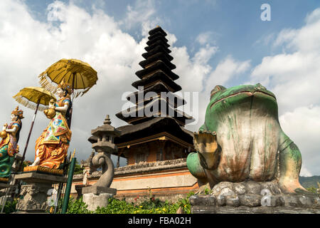 the major Shivaite and water temple Pura Ulun Danu Bratan on the shores of Lake Bratan, Bedugul, Bali, Indonesia
