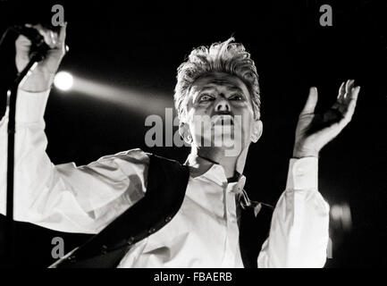 David Bowie during the Sound and Vision tour 5th August 1990 at Milton Keynes Bowl, UK. Stock Photo