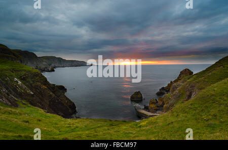 Looking north up the Scottish south east coast at Pettico Wick, St. Abb's Head Nature Reserve, Berwickshire, Scotland, Stock Photo