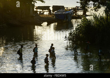 MADAGASCAR, village AMBOHITSARA, tribe ANTAMBAHOAKA, boats on canal des
