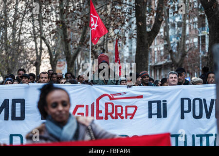 Rome, Italy. 15th Jan, 2016. 'Housing rights' activists take part in a demonstration to protest against forced housing evictions in Rome. Thousands of housing rights activists gathered in Rome to protest against forced housing evictions, to ask for the respect of accommodation right and use more public funds to help people without homes or those who cannot pay their rent. Credit:  Giuseppe Ciccia/Pacific Press/Alamy Live News Stock Photo